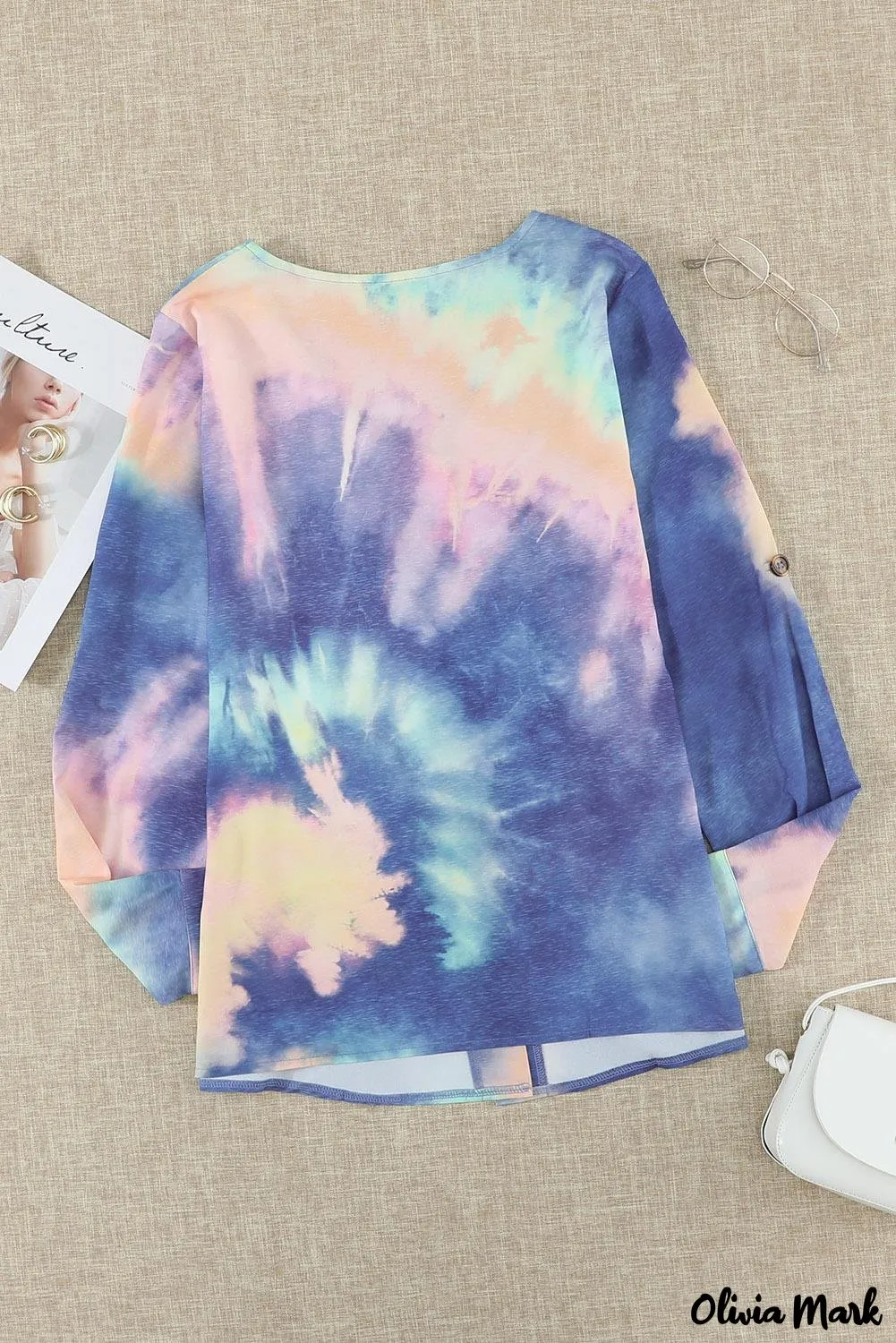 Deanwangkt - Blue Tie-Dye Long Sleeve V-Neck Blouse With Button Closure