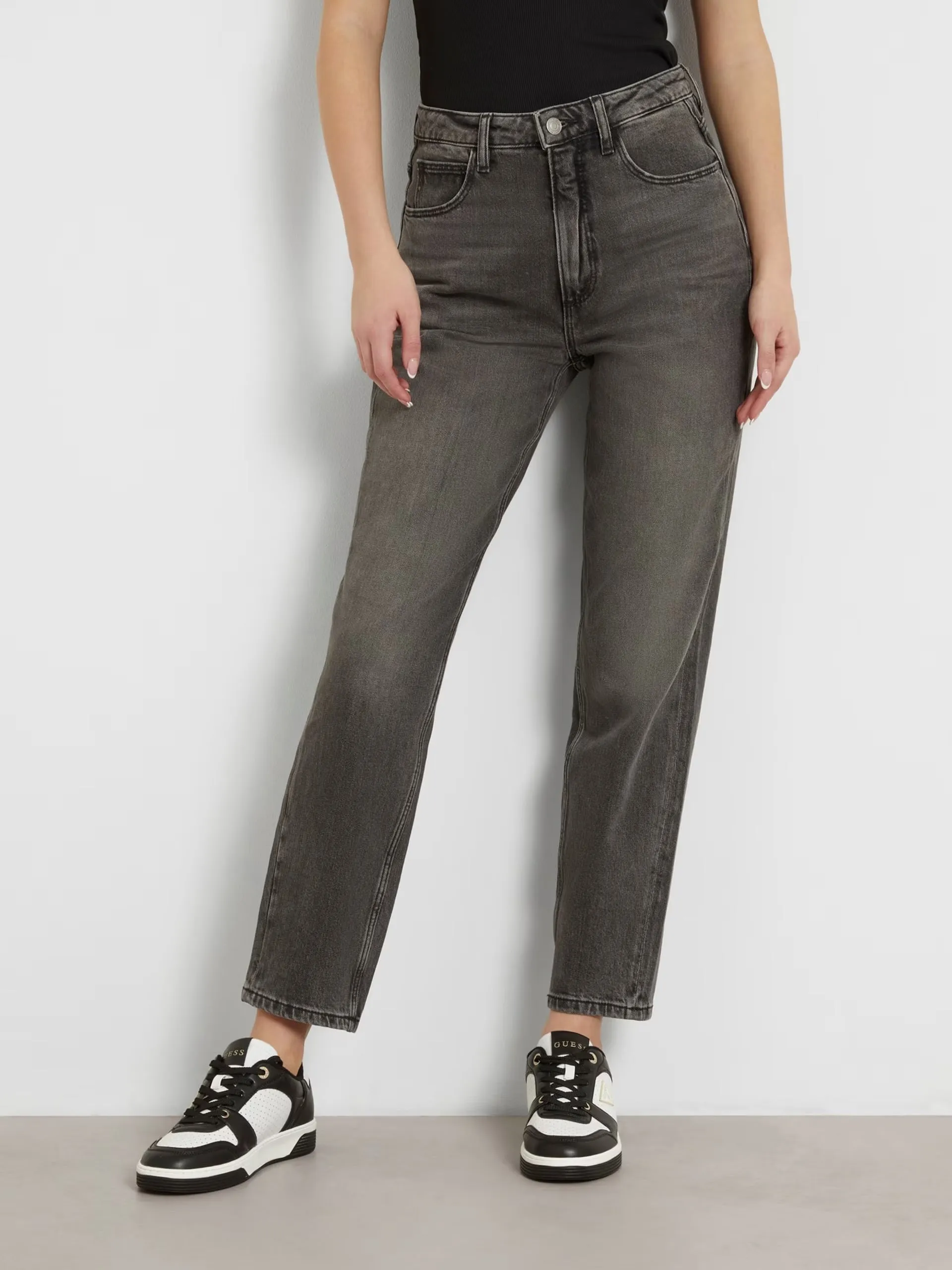 Guess Tapered Mom Jean - Black