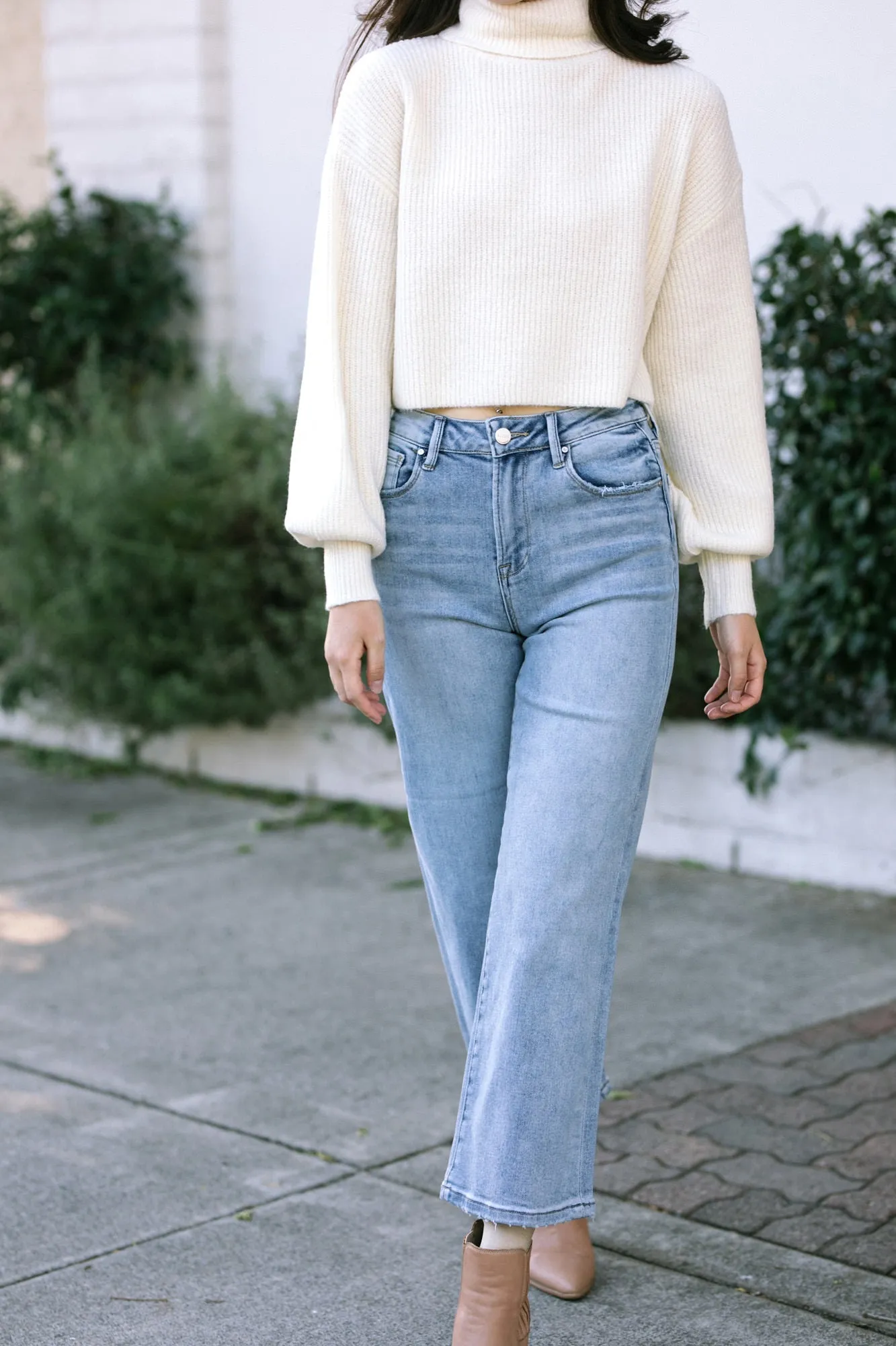 Molly Cropped Wide Leg Jeans