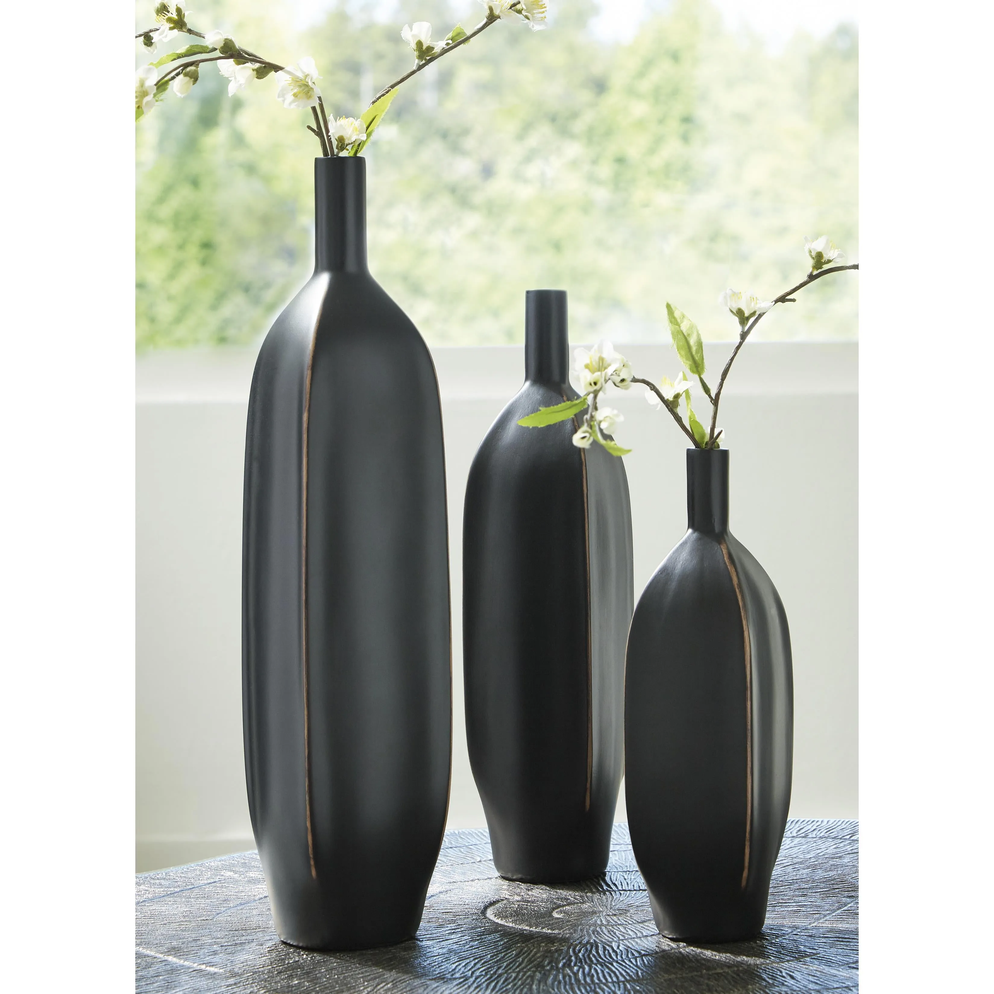 Signature Design by Ashley Rhaveney A2000551 Vase